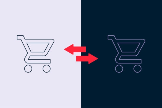 Illustration zweier Einkaufswagen, die durch zwei gegenläufige rote Pfeile miteinander verbunden sind – als Symbol für den Vergleich von Apotheken-Onlineshopsysteme. Linke Seite hell, rechte Seite dunkel.